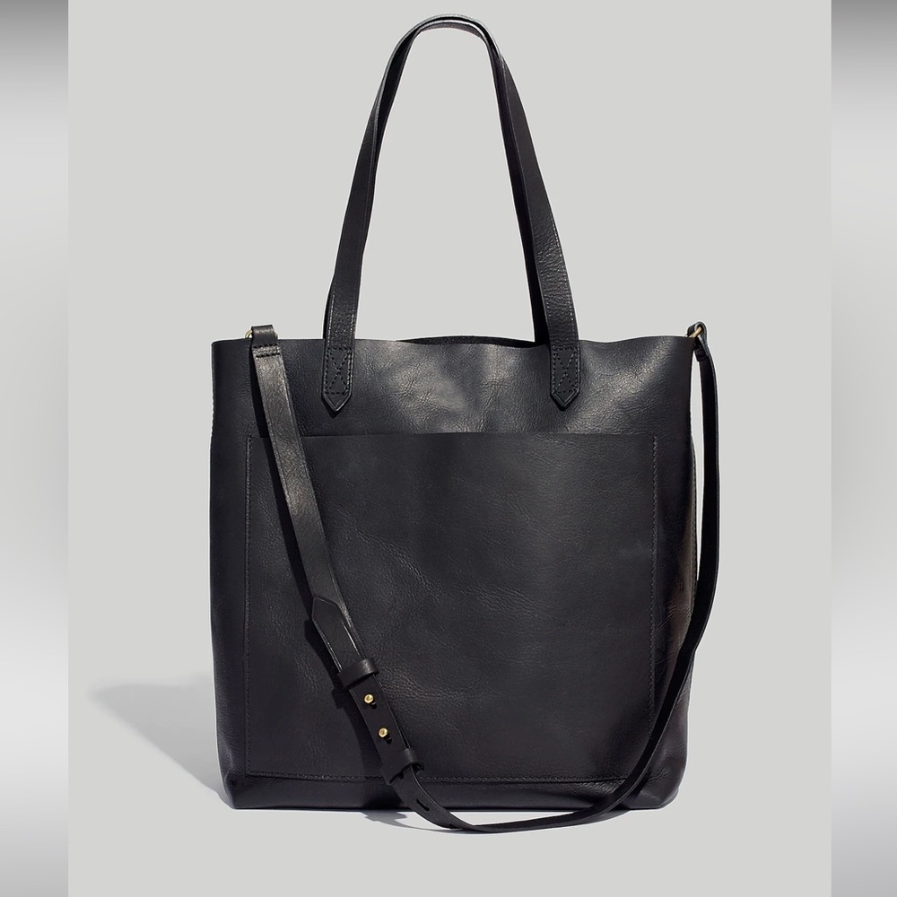 Madewell Medium Transport Tote in black